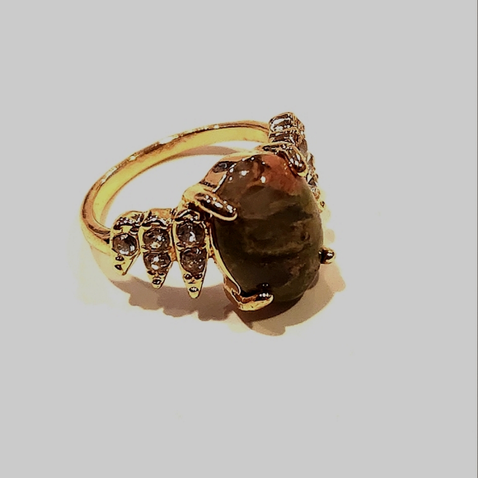 Ring Unisex Opal Green Stone, Zirconium .Stainless Steel Hypoallergenic.